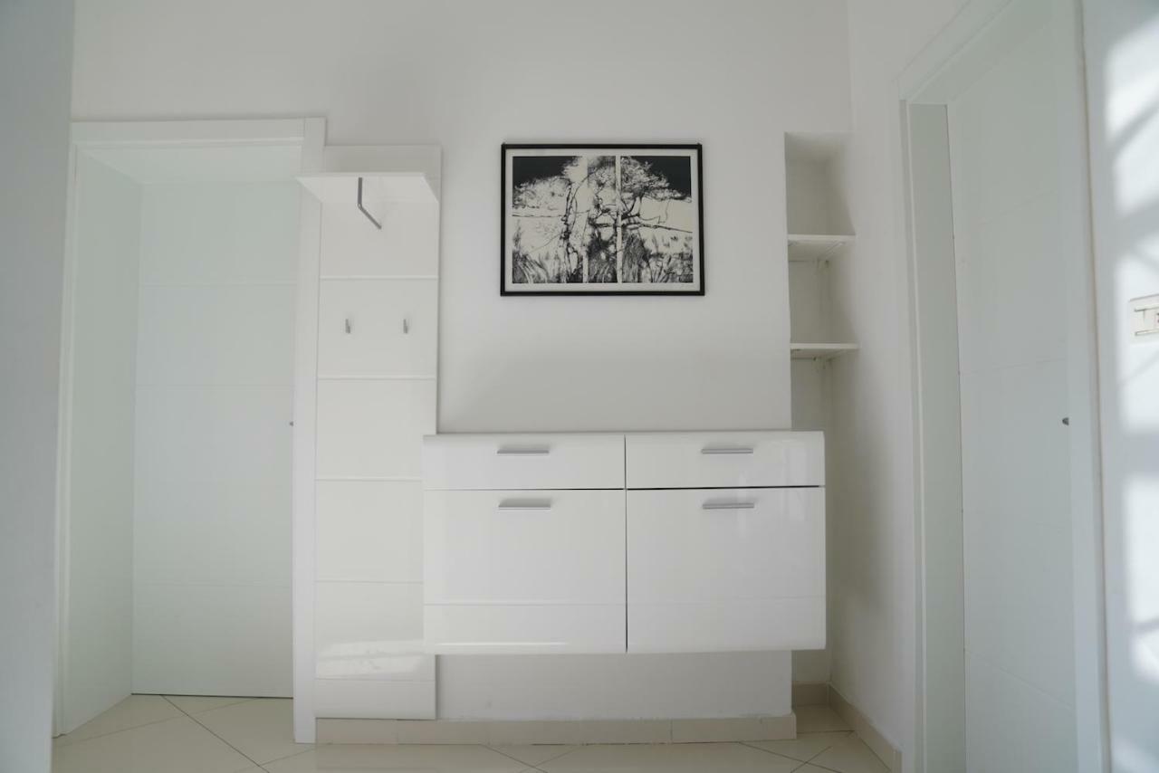 Sesar Apartments Krk - No. 2 Vinko Кърк Екстериор снимка